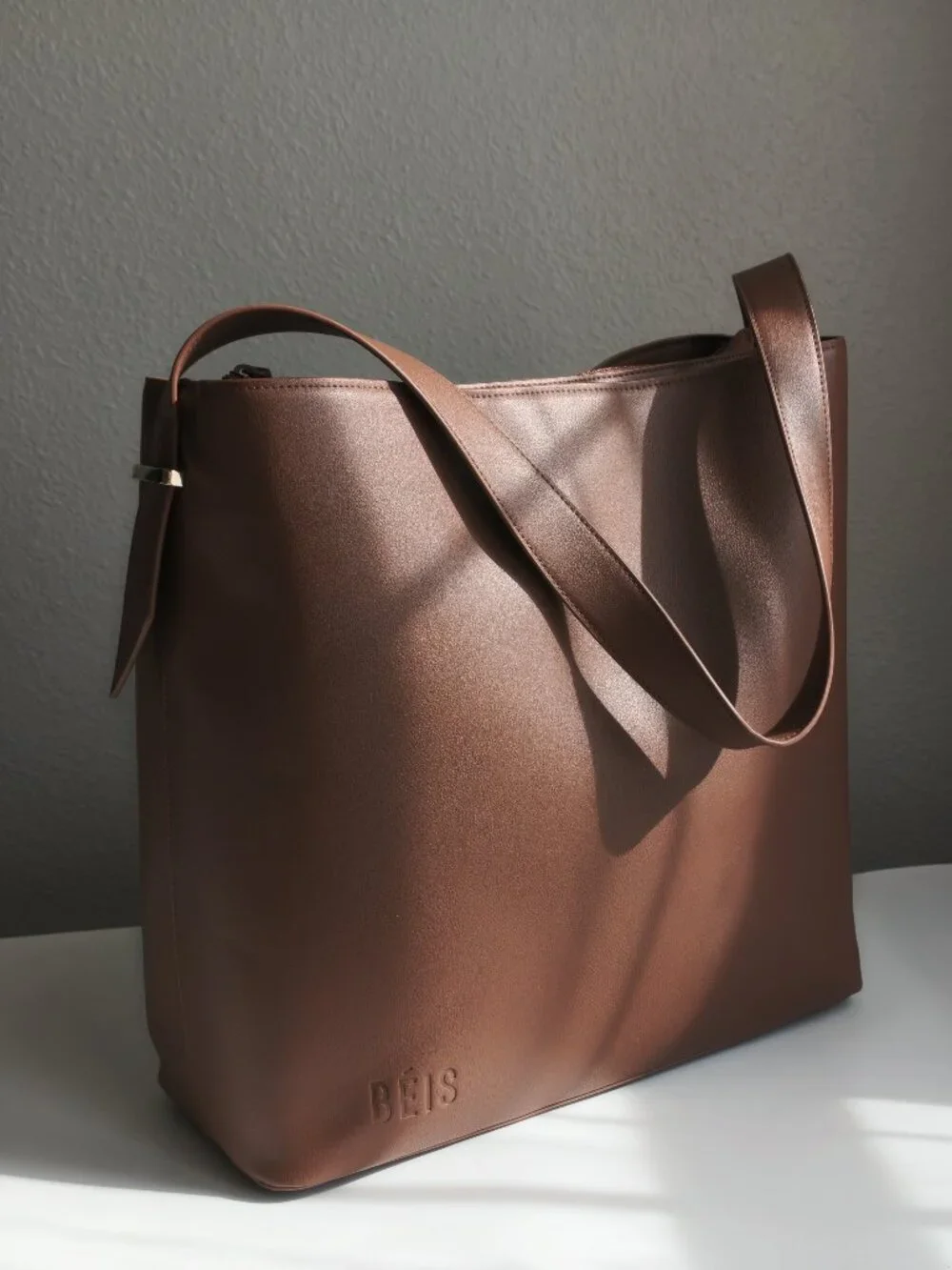 BEIS Essential Tote in Maple - Vegan Leather, New Without Tags